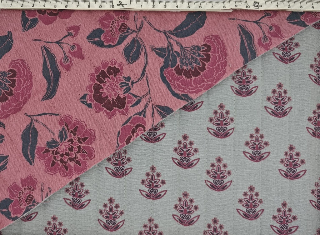 Acolchado reversible marsala