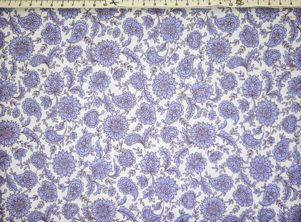 Viella blanca flores pasley azul