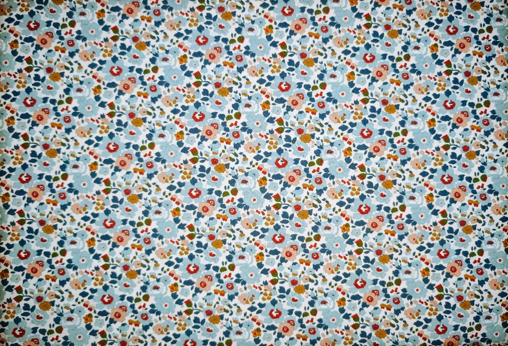 Algodón liberty flores celeste rojo