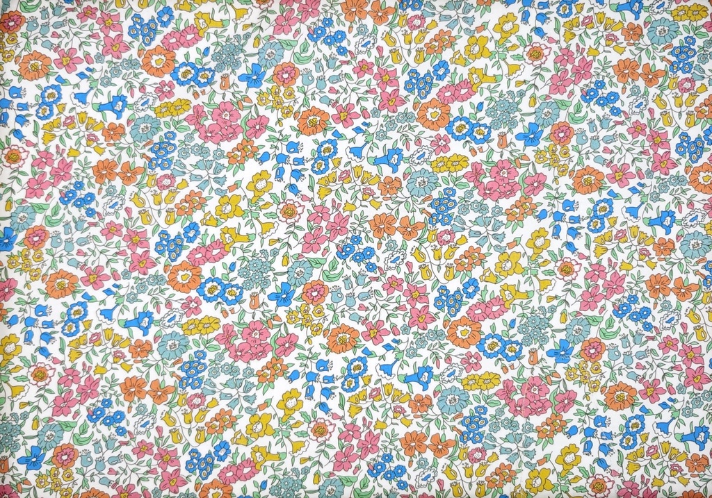 Popelín flores y campanillas ocre