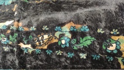 Martelé negro franjas flores